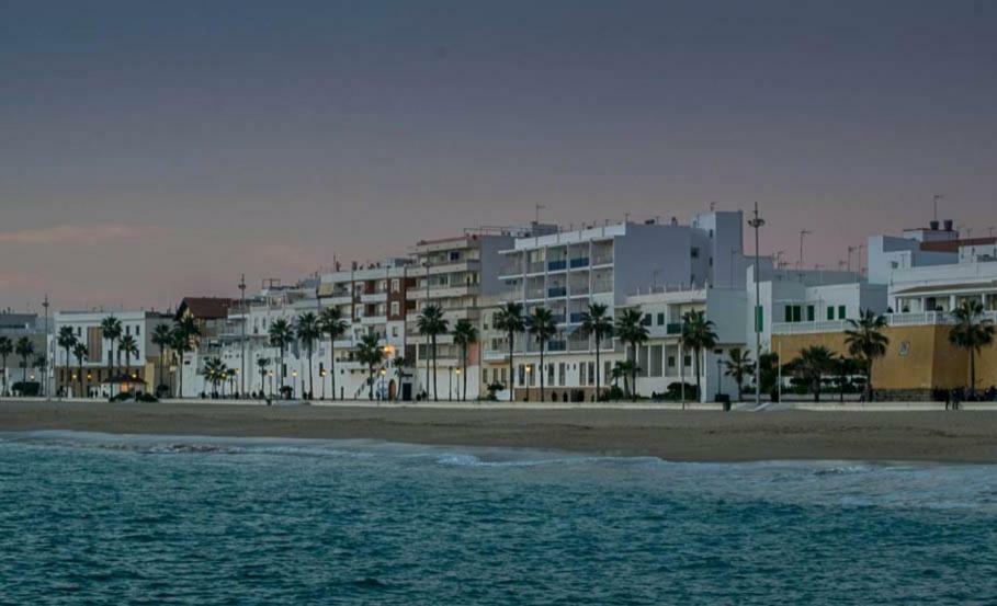 Apartamento Puerta Al Mar Lejlighed Rota Eksteriør billede